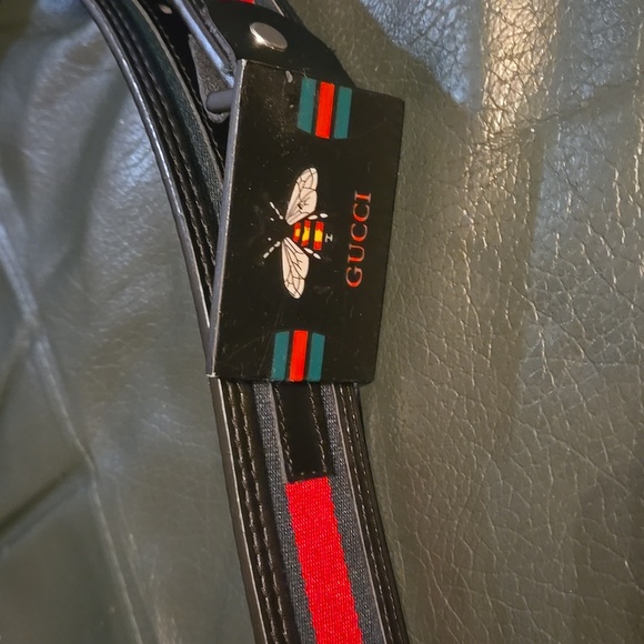 Gucci "Bee"Placard Belt:Green and Red Stripe onto leather - Picture 14 of 14
